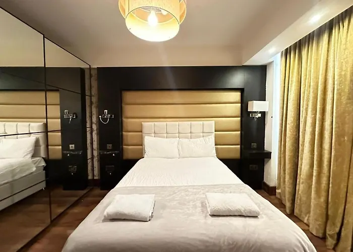 Marble Arch Beautiful Apartment